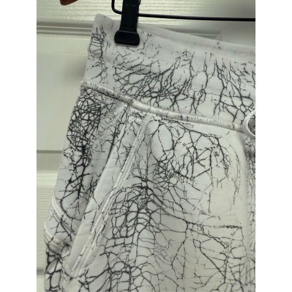 Lululemon Warm Down 7/8 Length Joggers White & Gray Marble sz 10 EUC - Picture 5 of 9